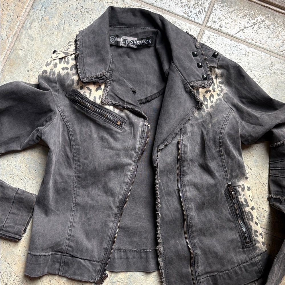 Vintage Lip Service distressed soft denim animal print jacket - Picture 3 of 12